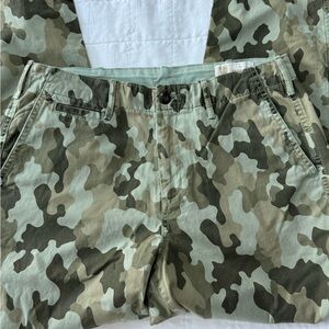 Women’s GAP Camouflage High Rise Pants, Size 10